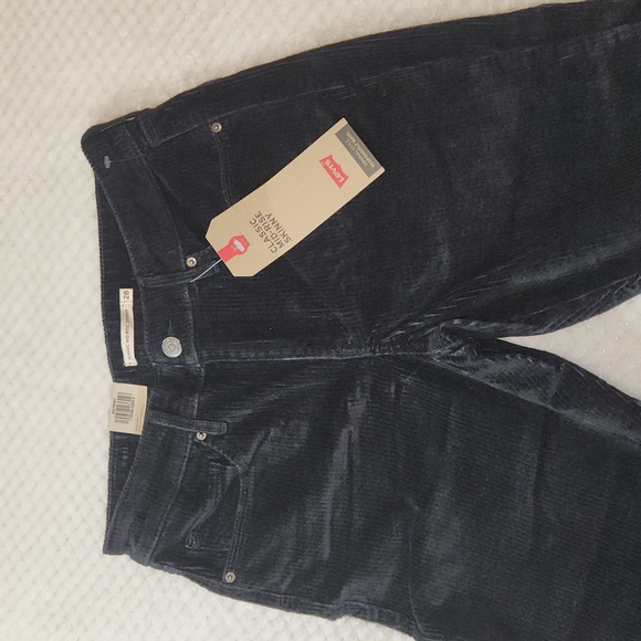 LEVI'S CORDUROY WOMENS JEANS CLASSIC MID-RISE SKINNY  SIZE 28×30 BLACK COLOR NEW - Picture 4 of 15